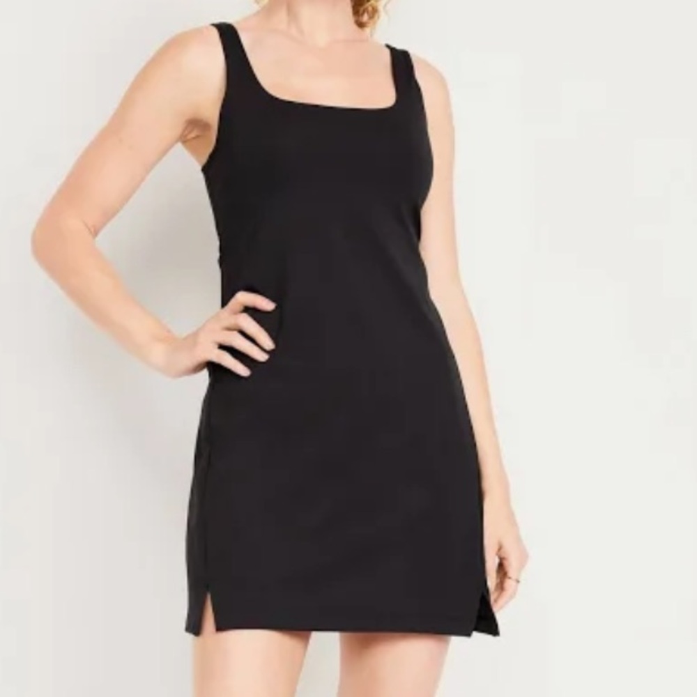 Old navy powersoft square neck athletic dress. Shorts w pocket